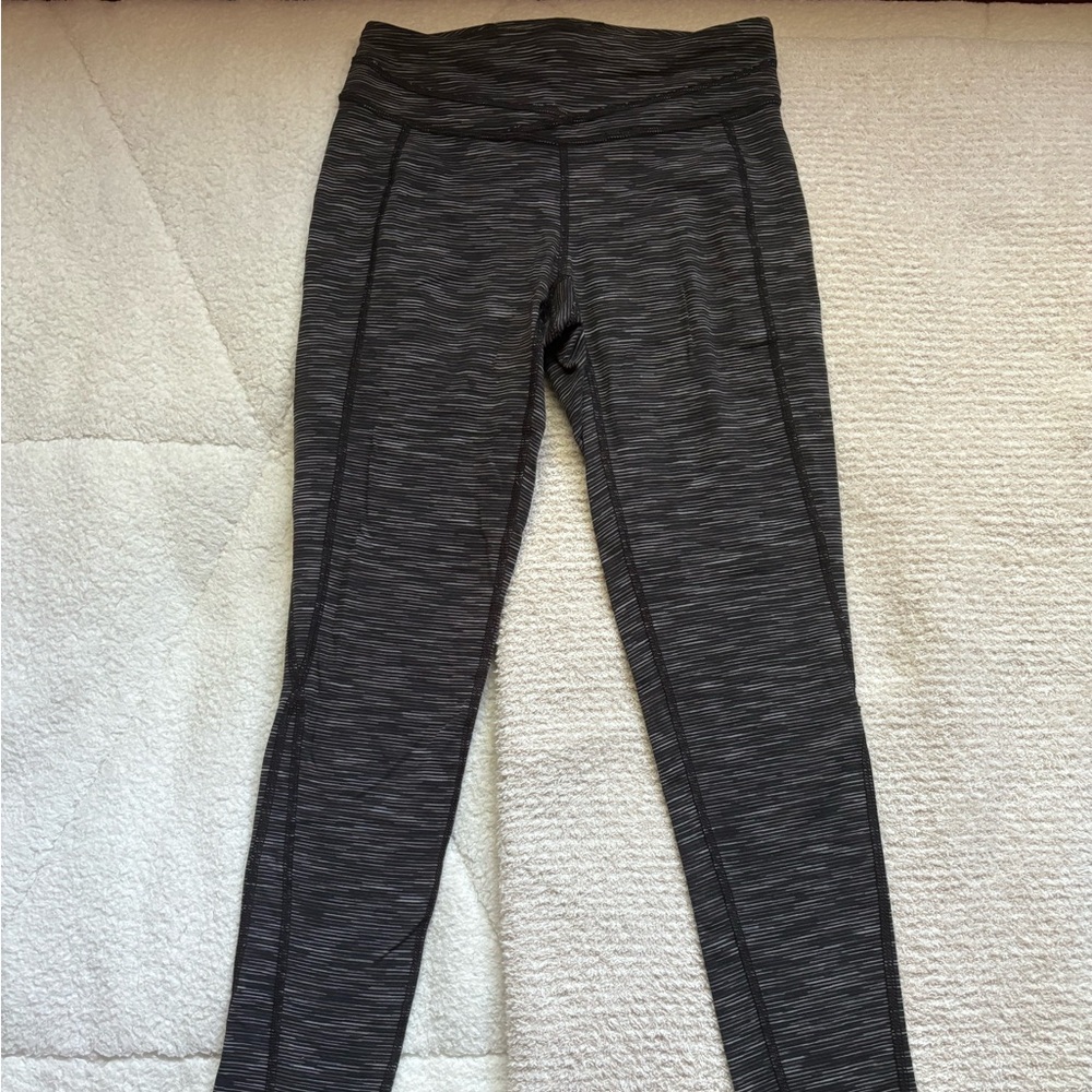 Lucy black and grey leggings #leggings
